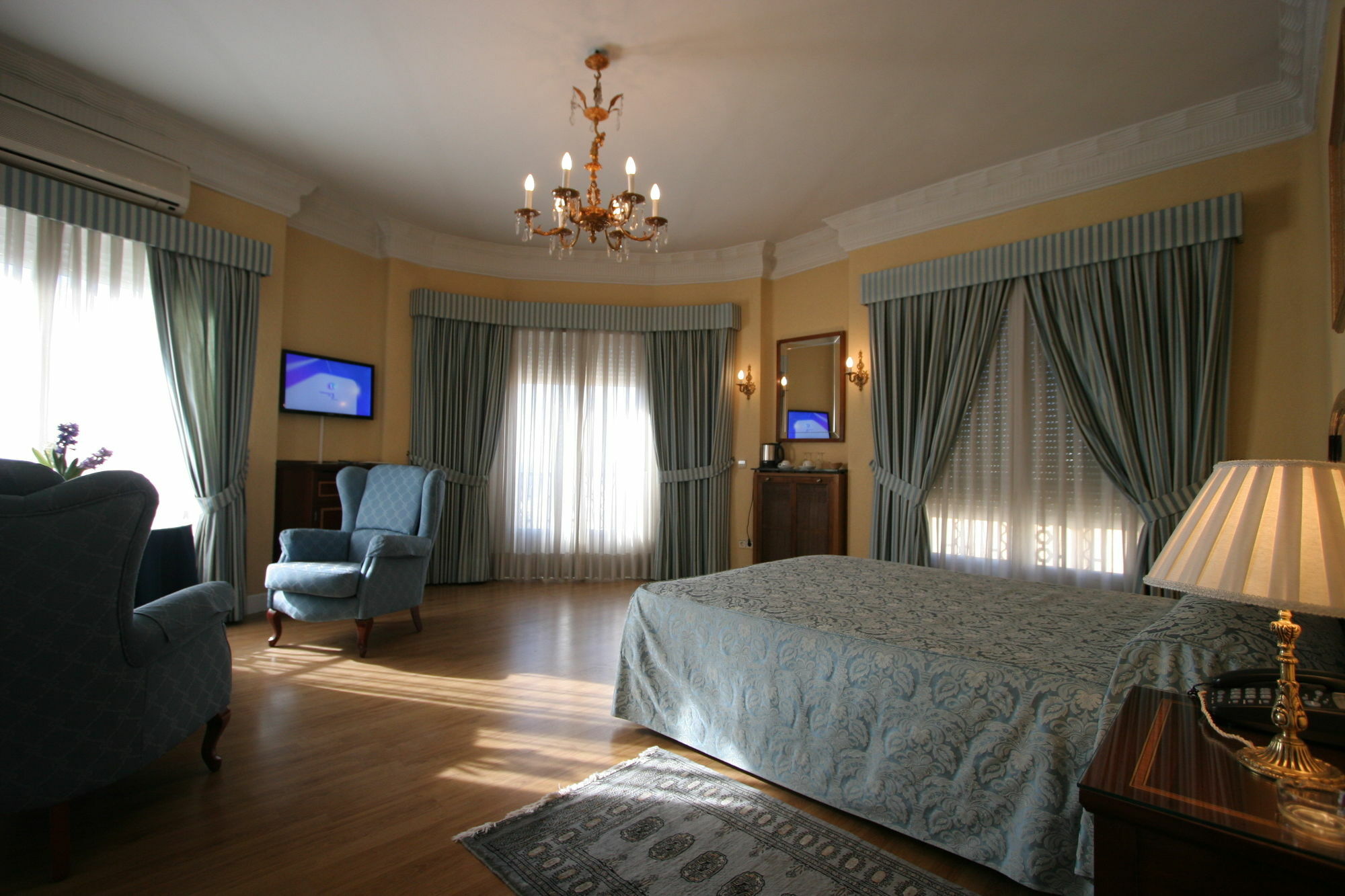 Hotel Rincon De Gran Via Madrid Exteriér fotografie